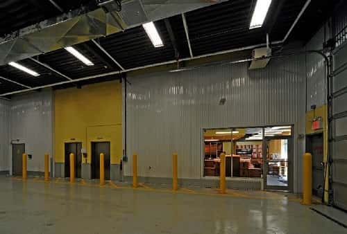 Drive In Loading Area For Self Storage Lockers on Liberty Avenue in Jamaica, New York 11433